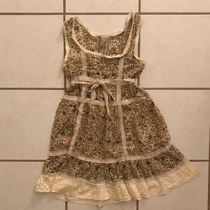 Floral petite dress/tunic with lace